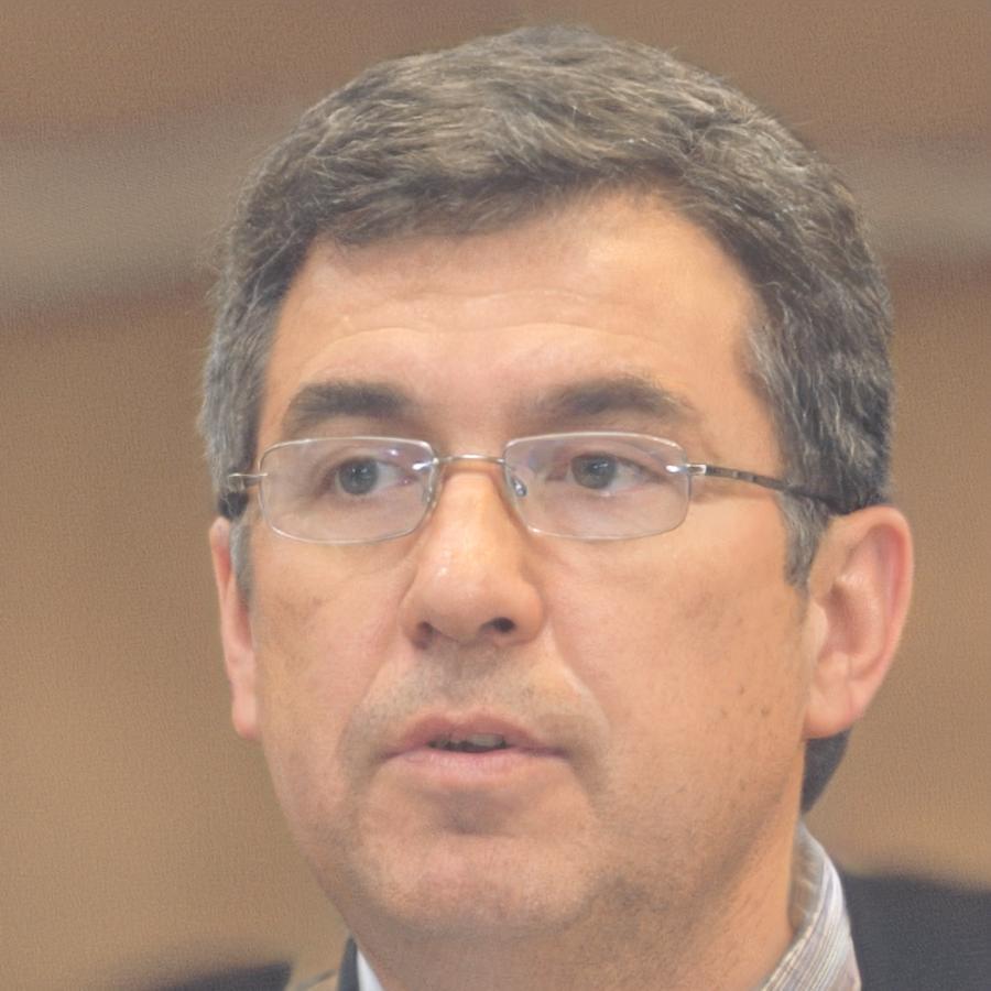 Thomas Beaumont, Analyste Senior